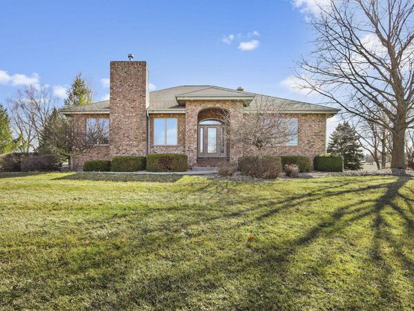 1854 Sheryl Lane, Stoughton, WI 53589