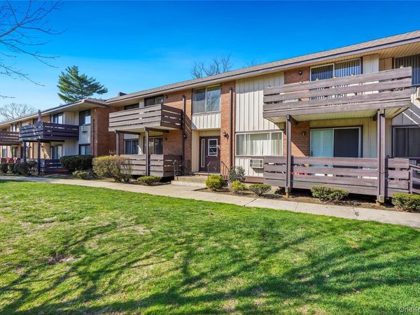 52 Sierra Vista Lane , Valley Cottage, NY 10989