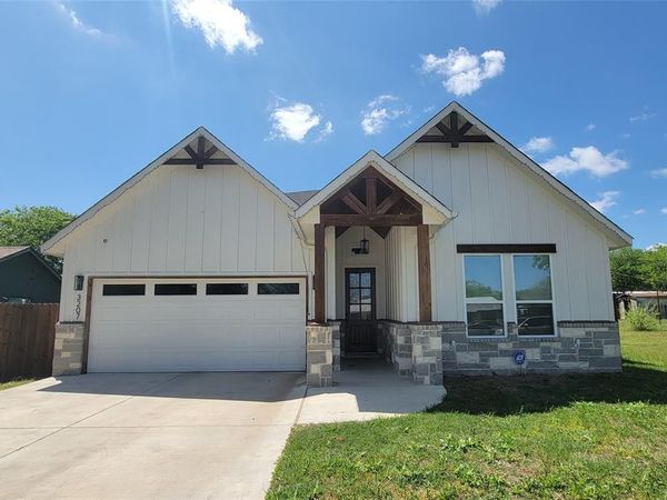 3207 30th Street, Fort Worth, TX 76106