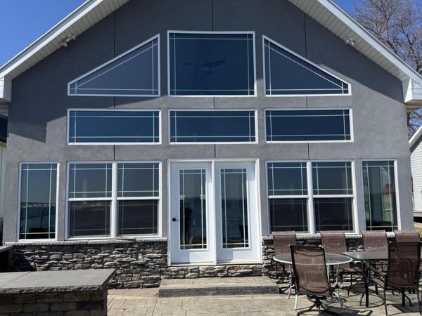 910 N LAKE DRIVE, Watertown, SD 57201