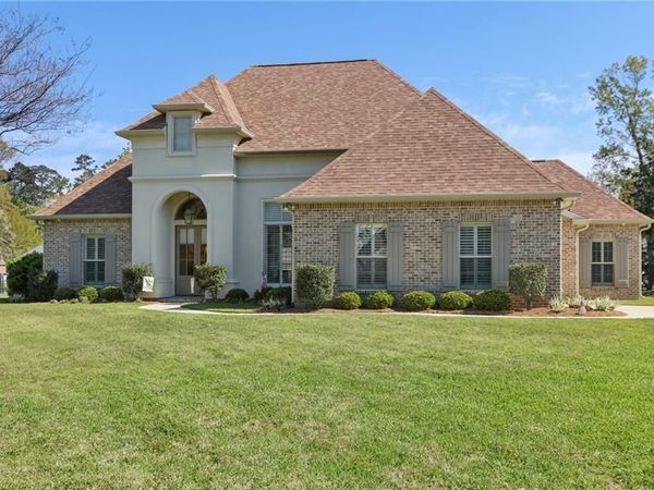 206 AARON Court, Mandeville, LA 70448