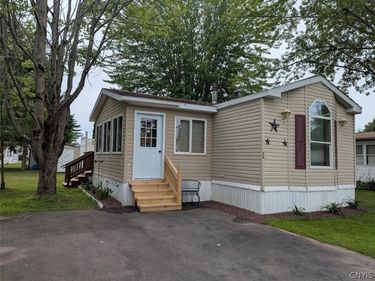 26 Driftwood Lane, Sylvan Beach, NY 13157