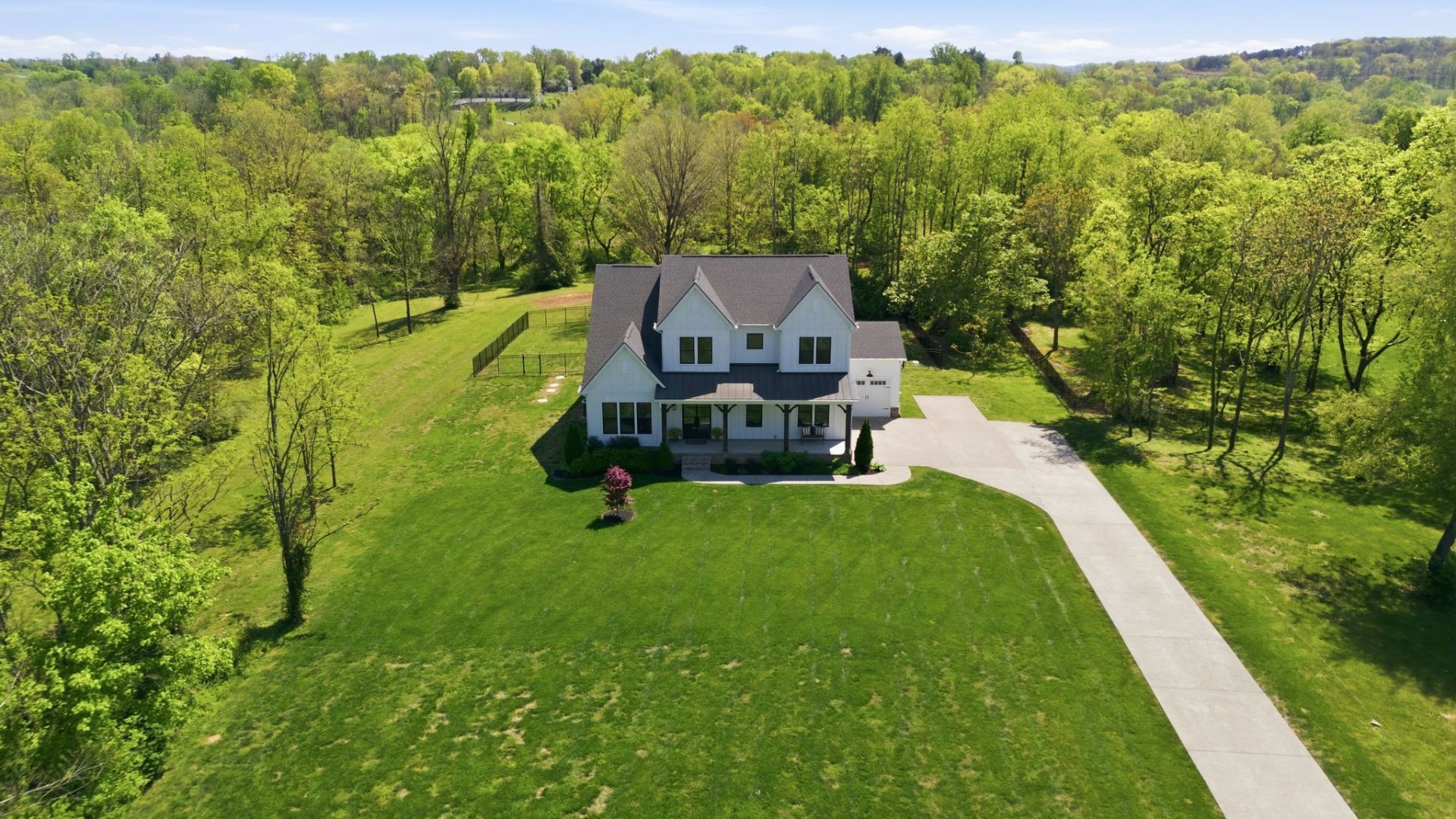 8001 Burning Tree Farm Rd, Arrington, TN 37014 Main Photo