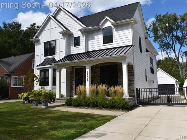 2135 Manchester Road, Birmingham, MI 48009