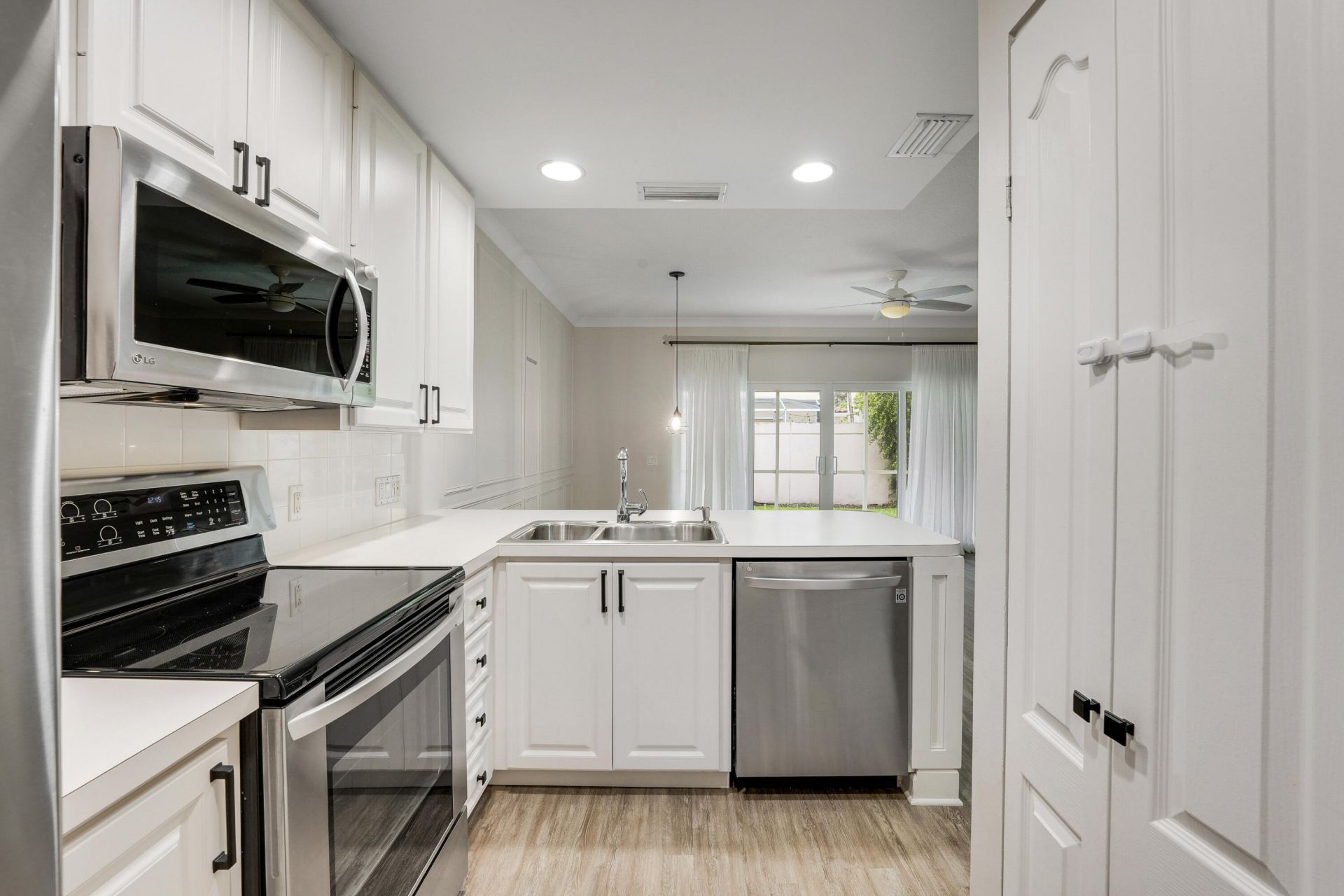 2052 Tarpon Lake Way, West Palm Beach, FL 33411 Photo