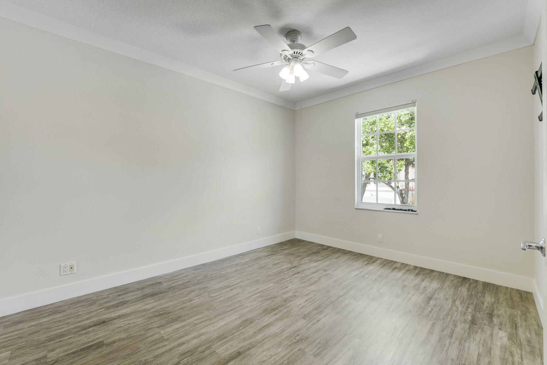 2052 Tarpon Lake Way, West Palm Beach, FL 33411 Photo