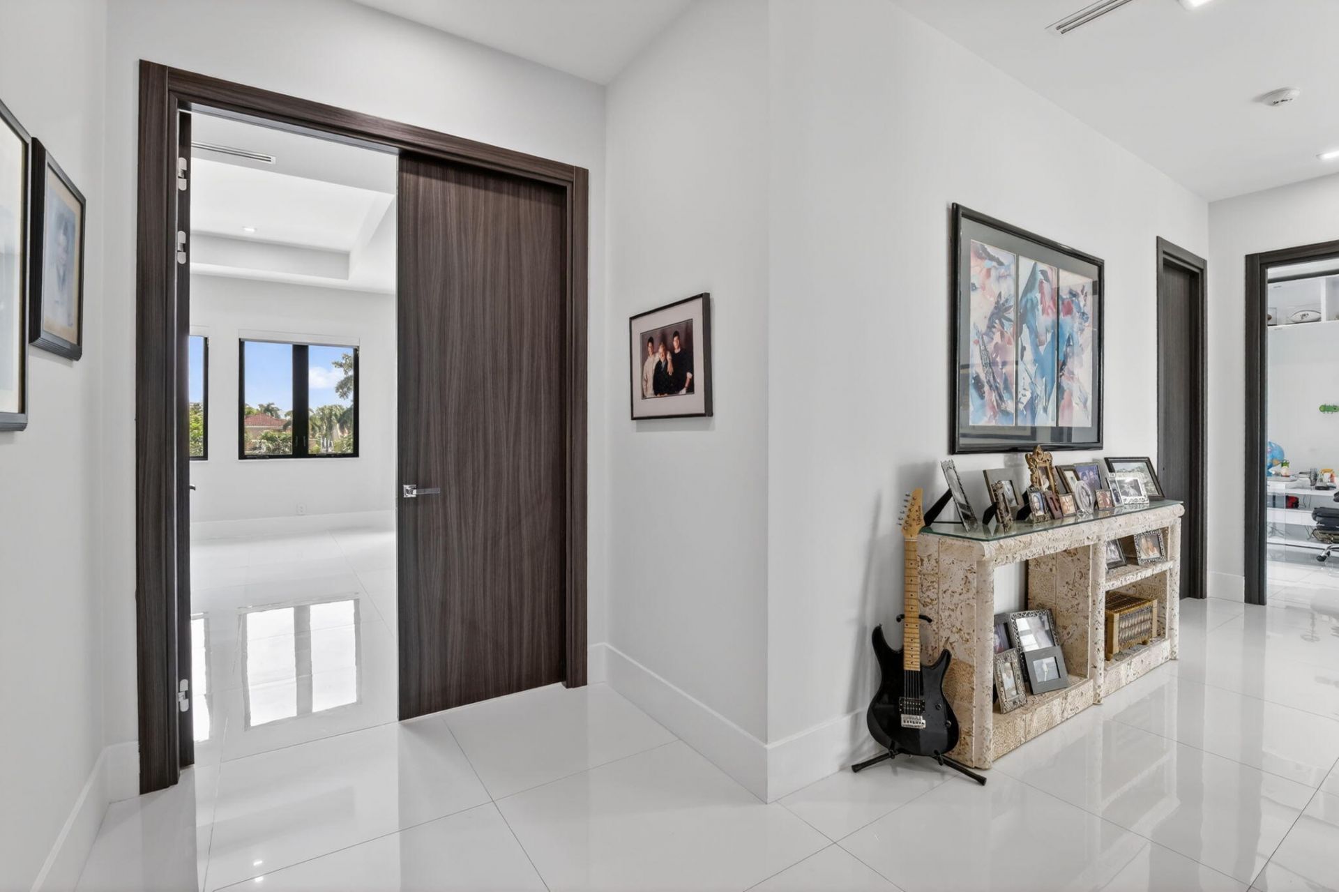 334 Isle Of Capri Drive, Fort Lauderdale, FL 33301 Photo