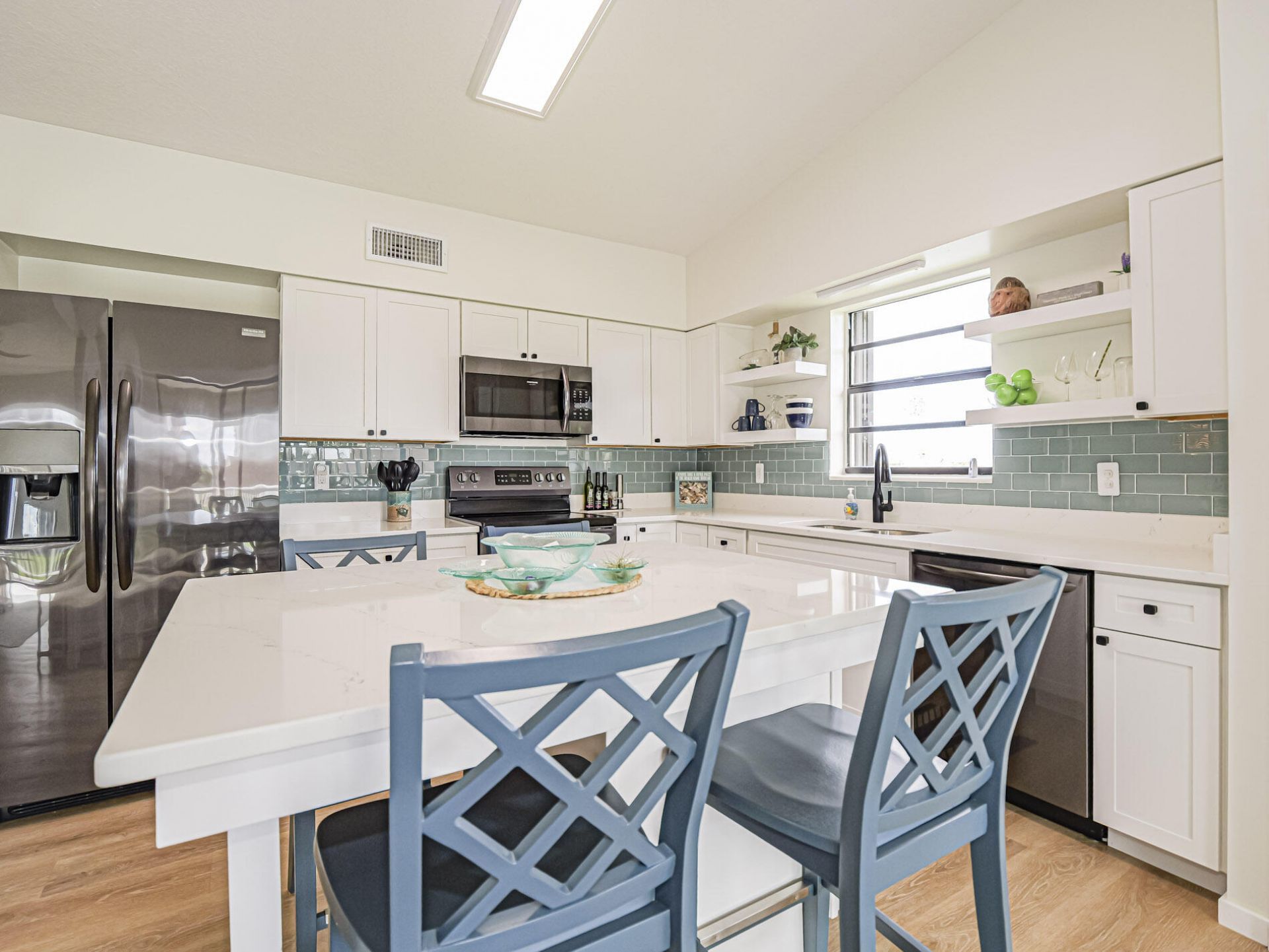 3206 S Lakeview Circle, Unit 1206, Hutchinson Island, FL 34949 Photo