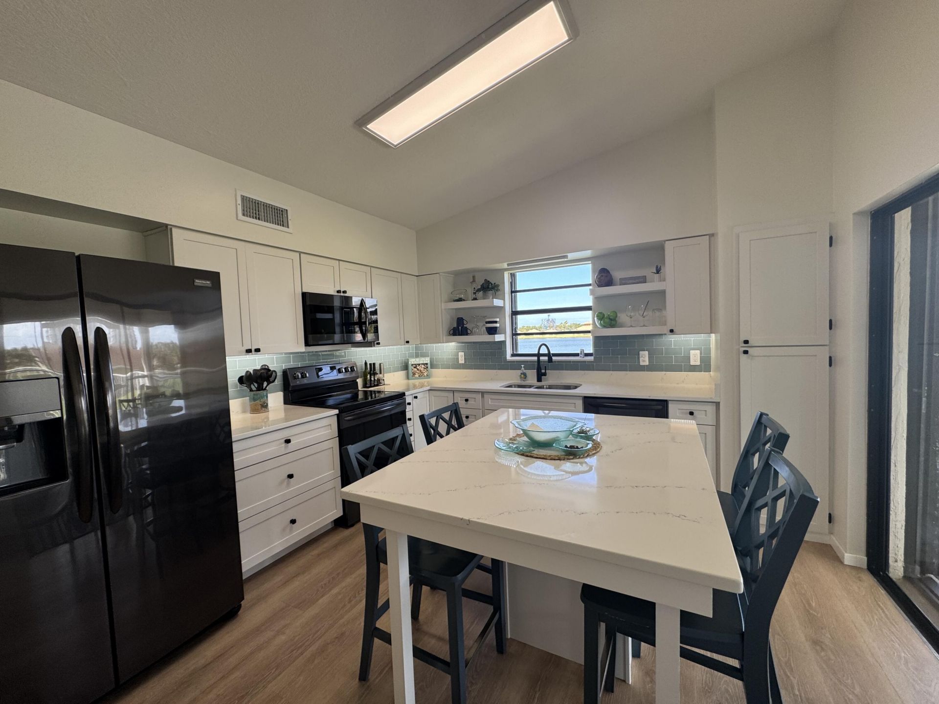 3206 S Lakeview Circle, Unit 1206, Hutchinson Island, FL 34949 Photo