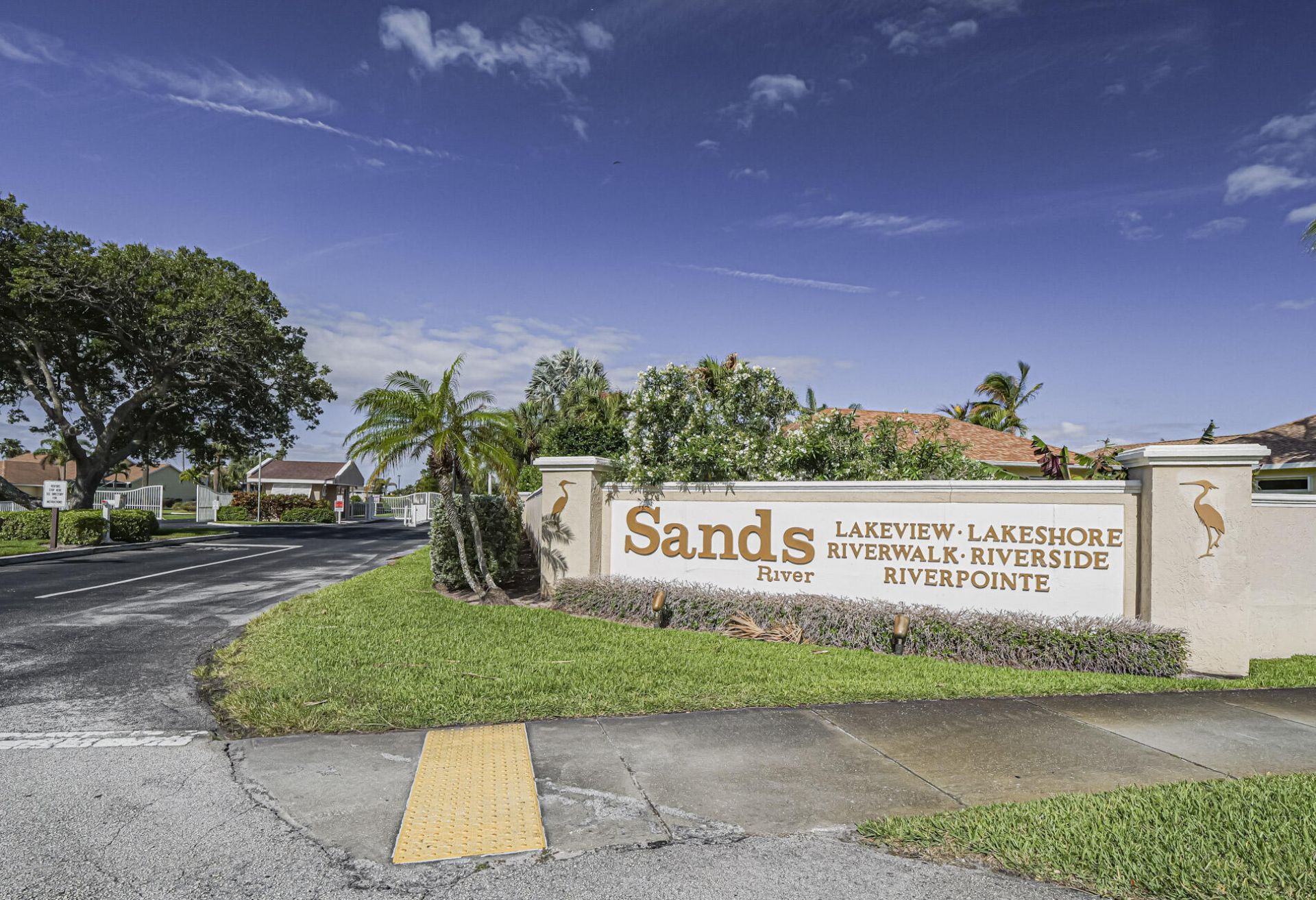 3206 S Lakeview Circle, Unit 1206, Hutchinson Island, FL 34949 Photo