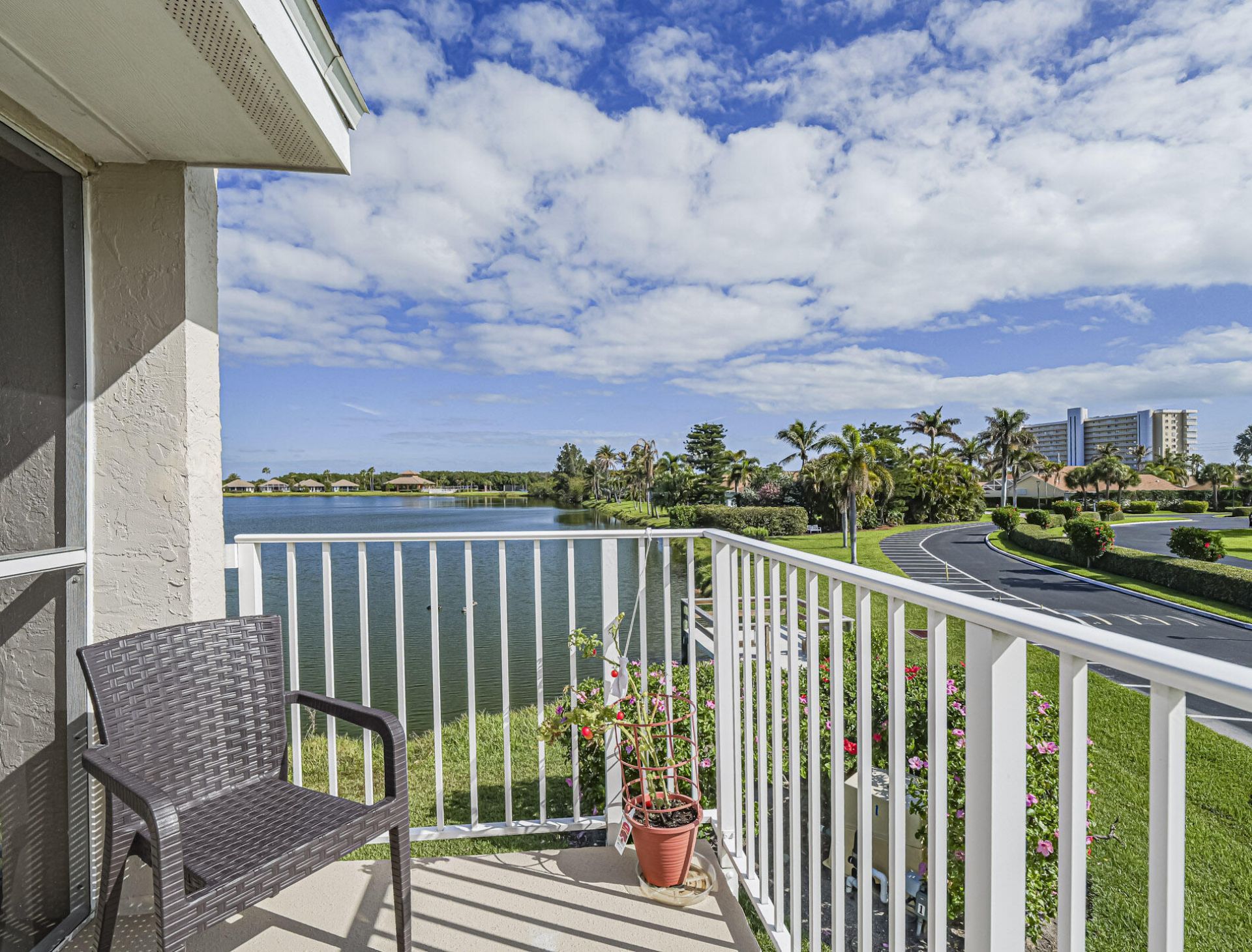 3206 S Lakeview Circle, Unit 1206, Hutchinson Island, FL 34949 Photo
