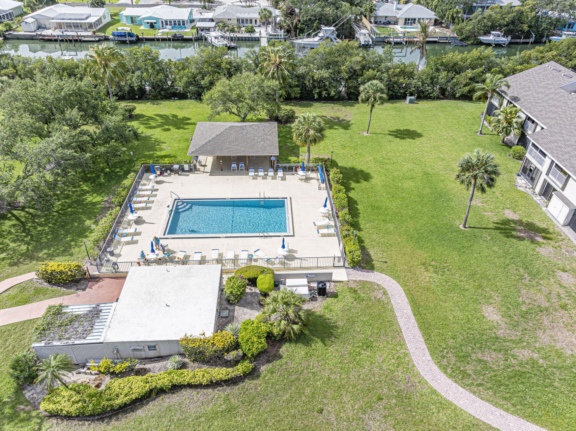 3206 S Lakeview Circle, Unit 1206, Hutchinson Island, FL 34949 Photo