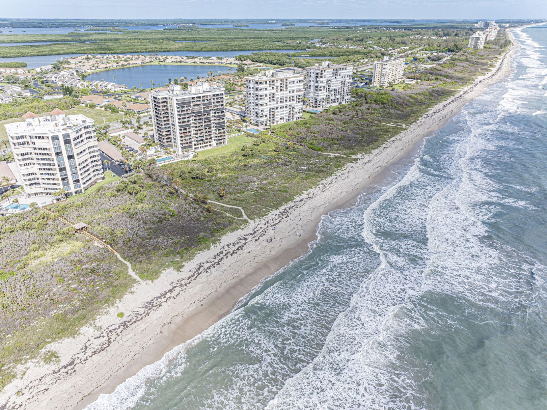3206 S Lakeview Circle, Unit 1206, Hutchinson Island, FL 34949 Photo