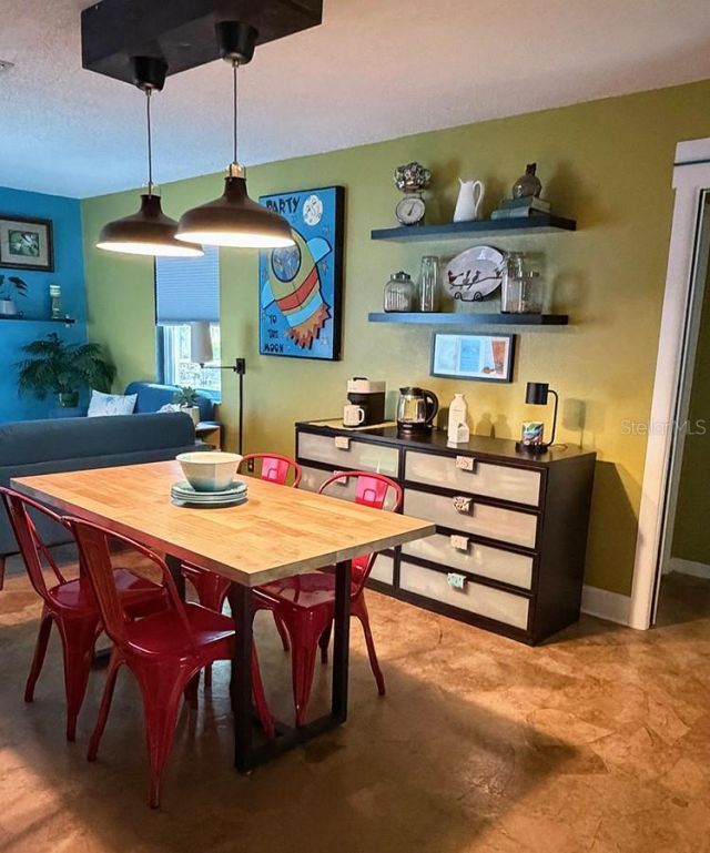 2159 Barcelona Way S, Saint Petersburg, FL 33712 Photo