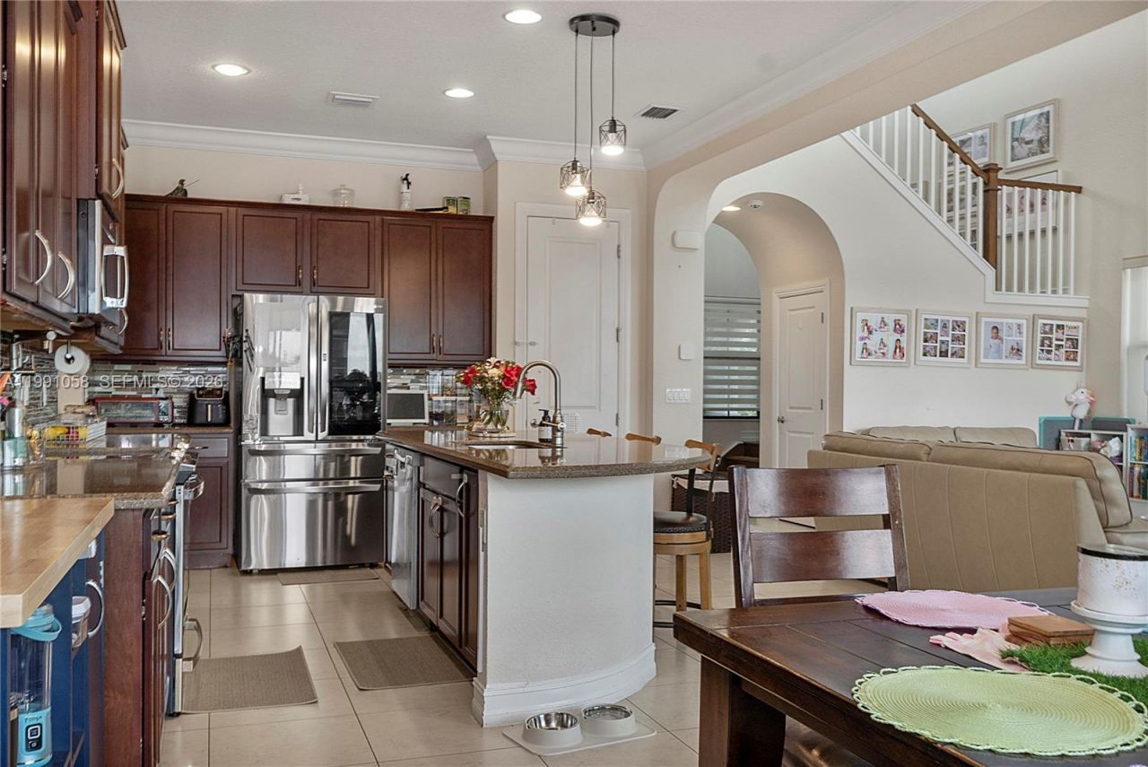 11332 SW 12th St, Pembroke Pines, FL 33025 Photo