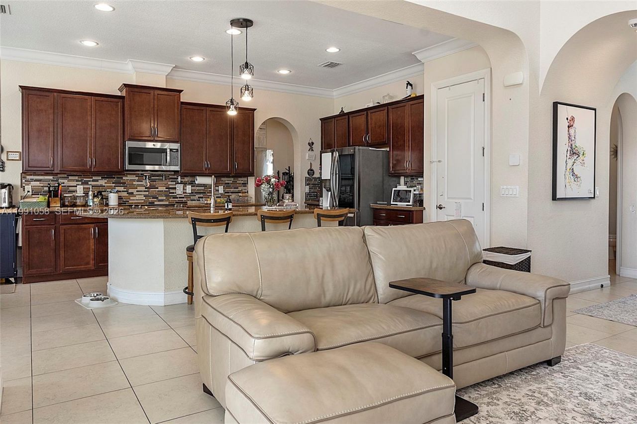 11332 SW 12th St, Pembroke Pines, FL 33025 Photo