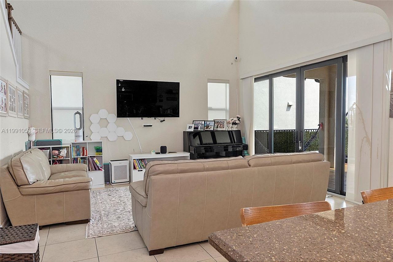 11332 SW 12th St, Pembroke Pines, FL 33025 Photo