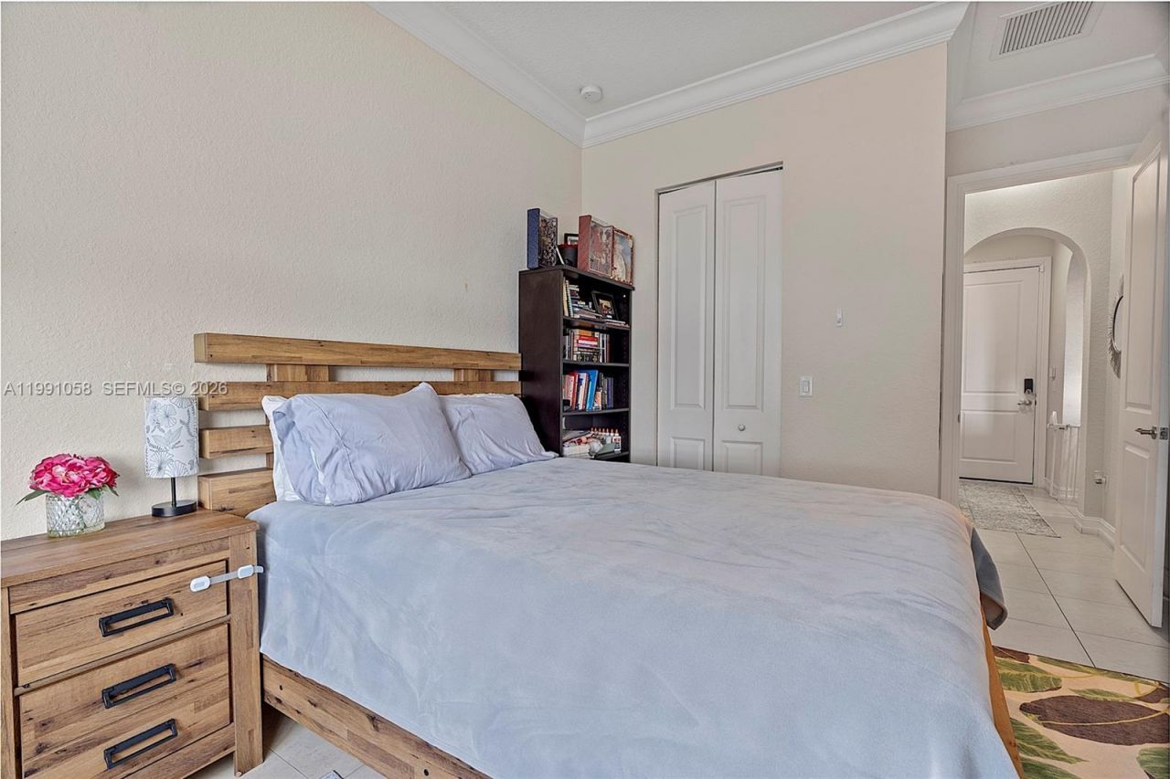 11332 SW 12th St, Pembroke Pines, FL 33025 Photo