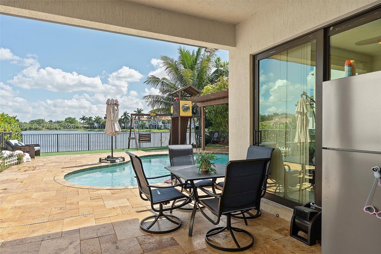 11332 SW 12th St, Pembroke Pines, FL 33025 Photo