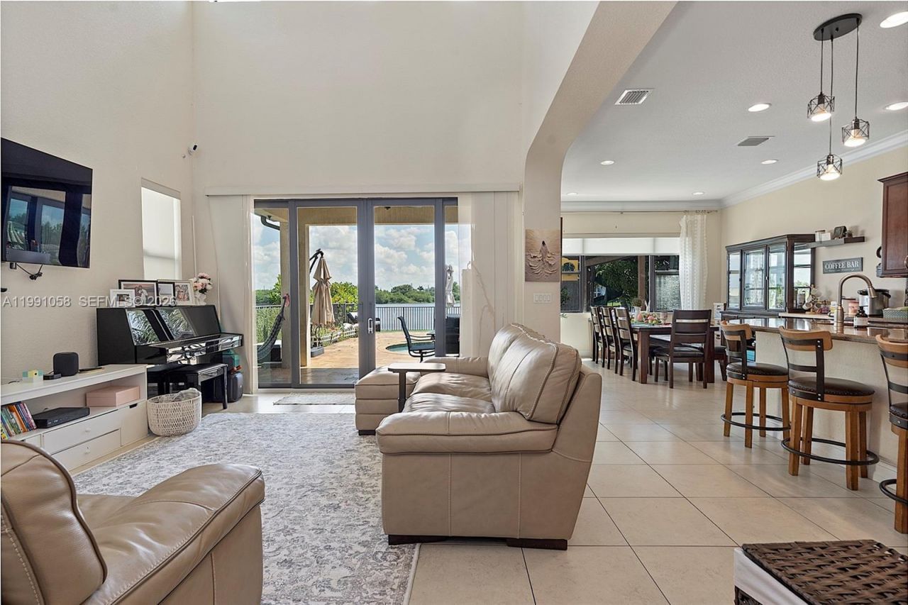 11332 SW 12th St, Pembroke Pines, FL 33025 Photo