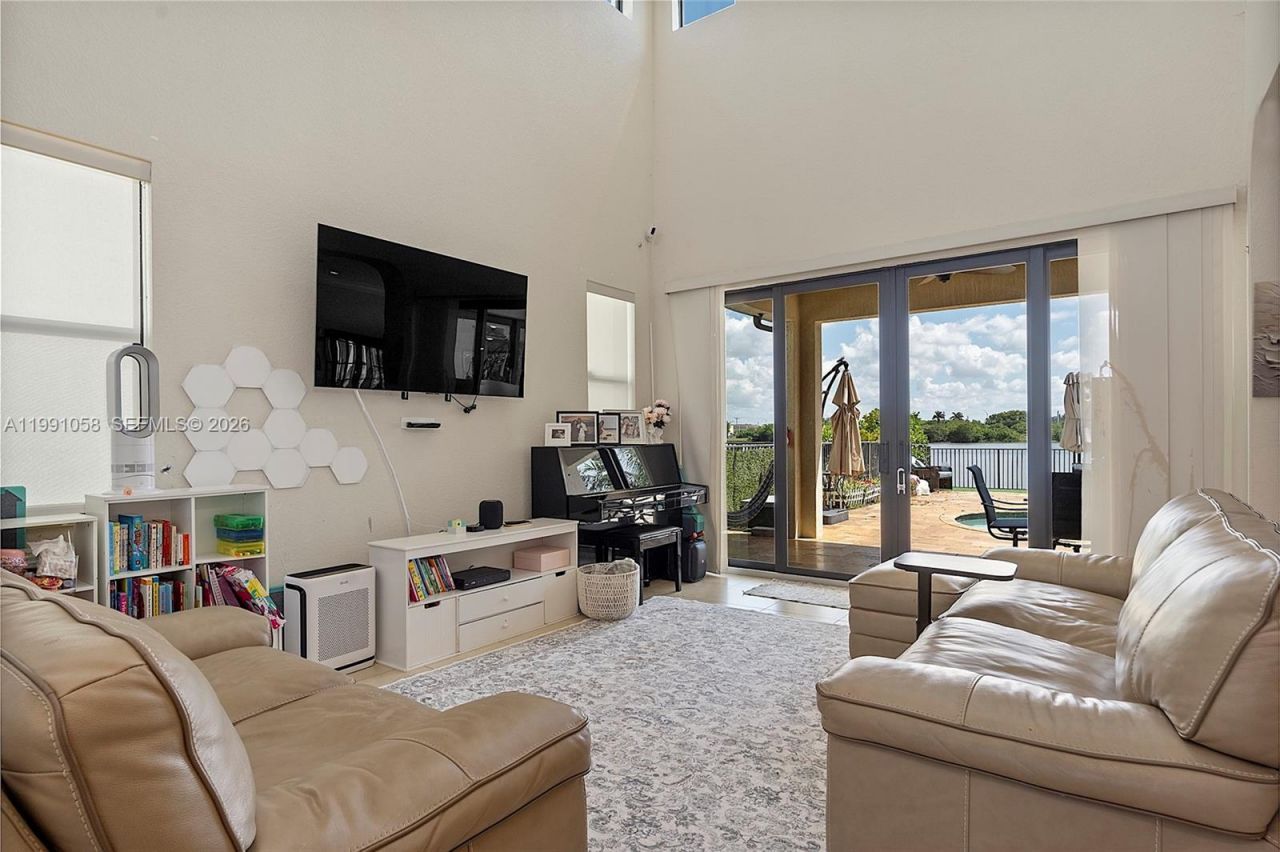 11332 SW 12th St, Pembroke Pines, FL 33025 Photo