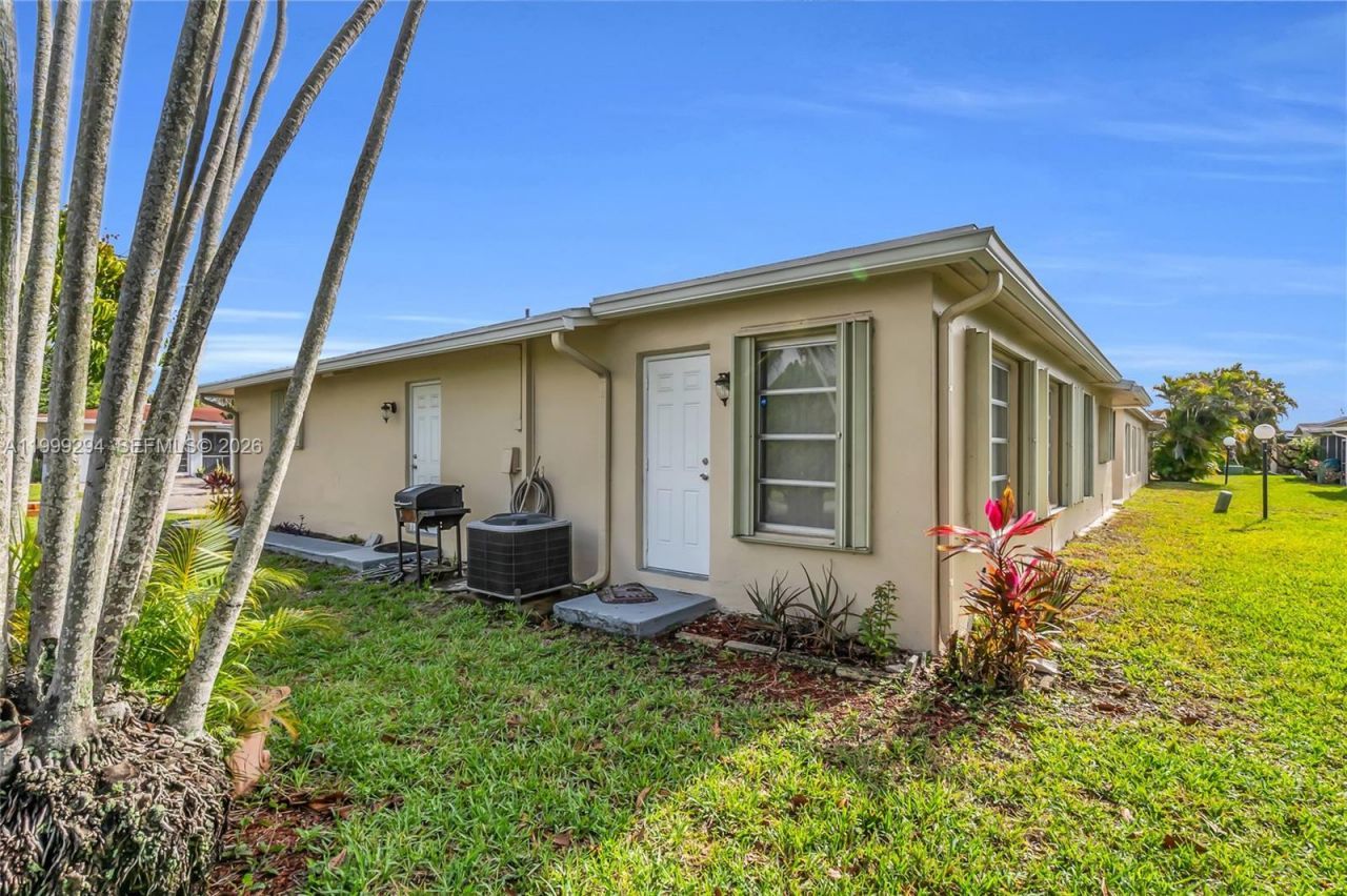 1280 NW 49th St , Deerfield Beach, FL 33064 Photo