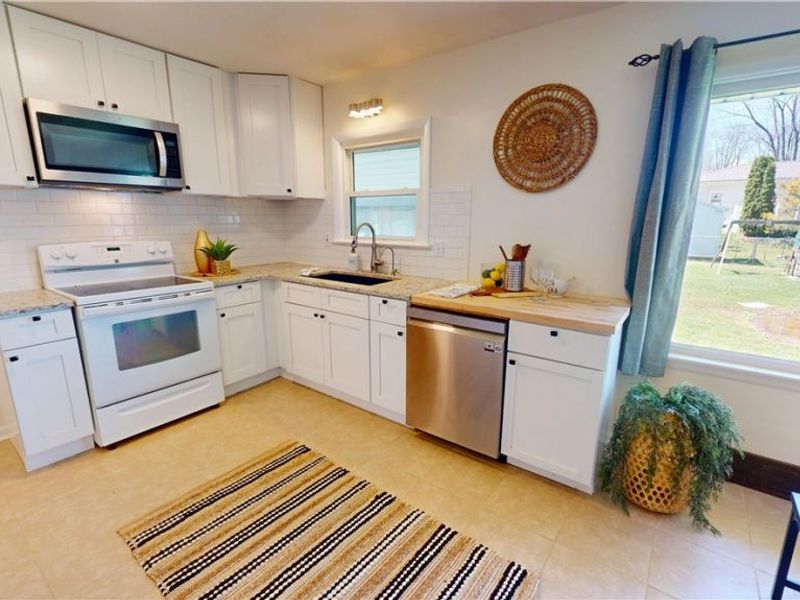 7450 Ranier Avenue, Boardman, OH 44512 Photo 9