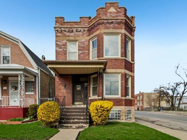 956 N TRUMBULL Avenue, Chicago, IL 60651