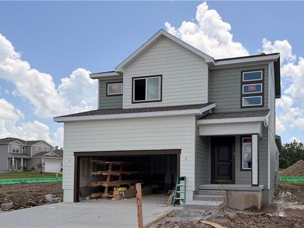 803 Glenn Circle, Raymore, MO 64083