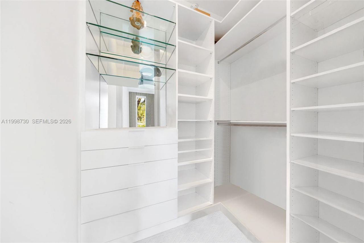 4515 N Michigan Ave, Miami Beach, FL 33140 Photo