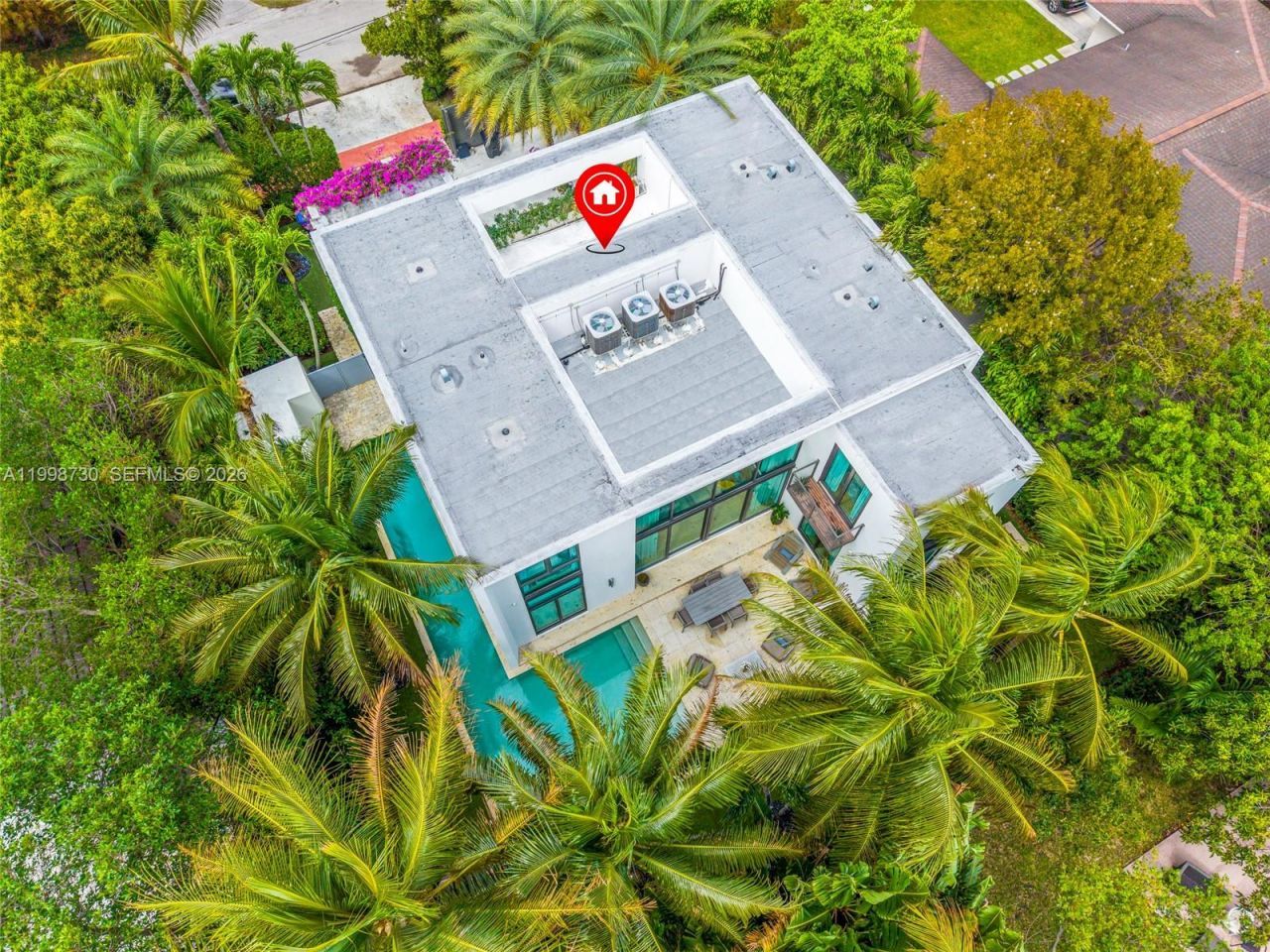 4515 N Michigan Ave, Miami Beach, FL 33140 Photo