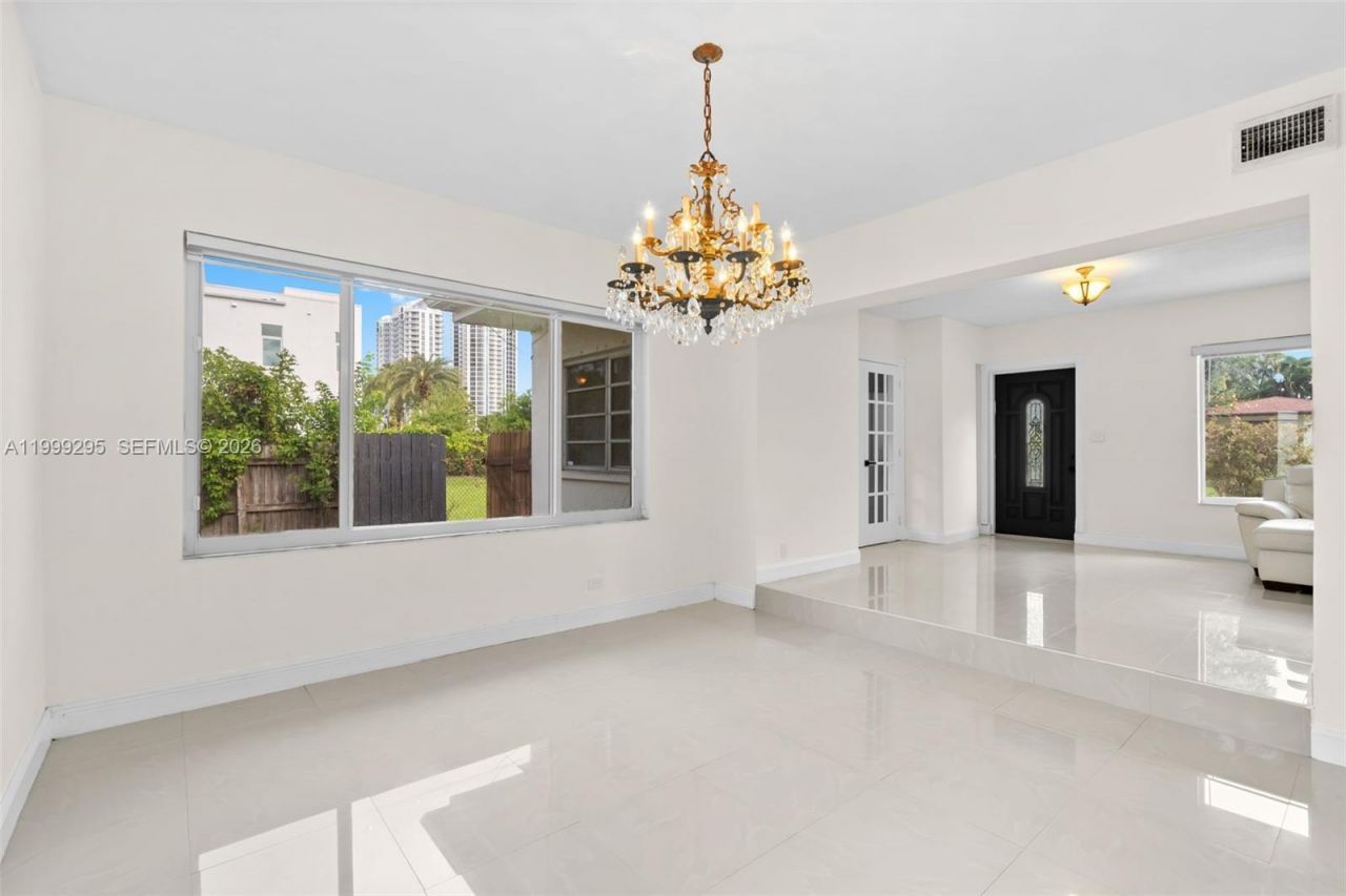 261 188th St, Unit 261, Sunny Isles Beach, FL 33160 Photo