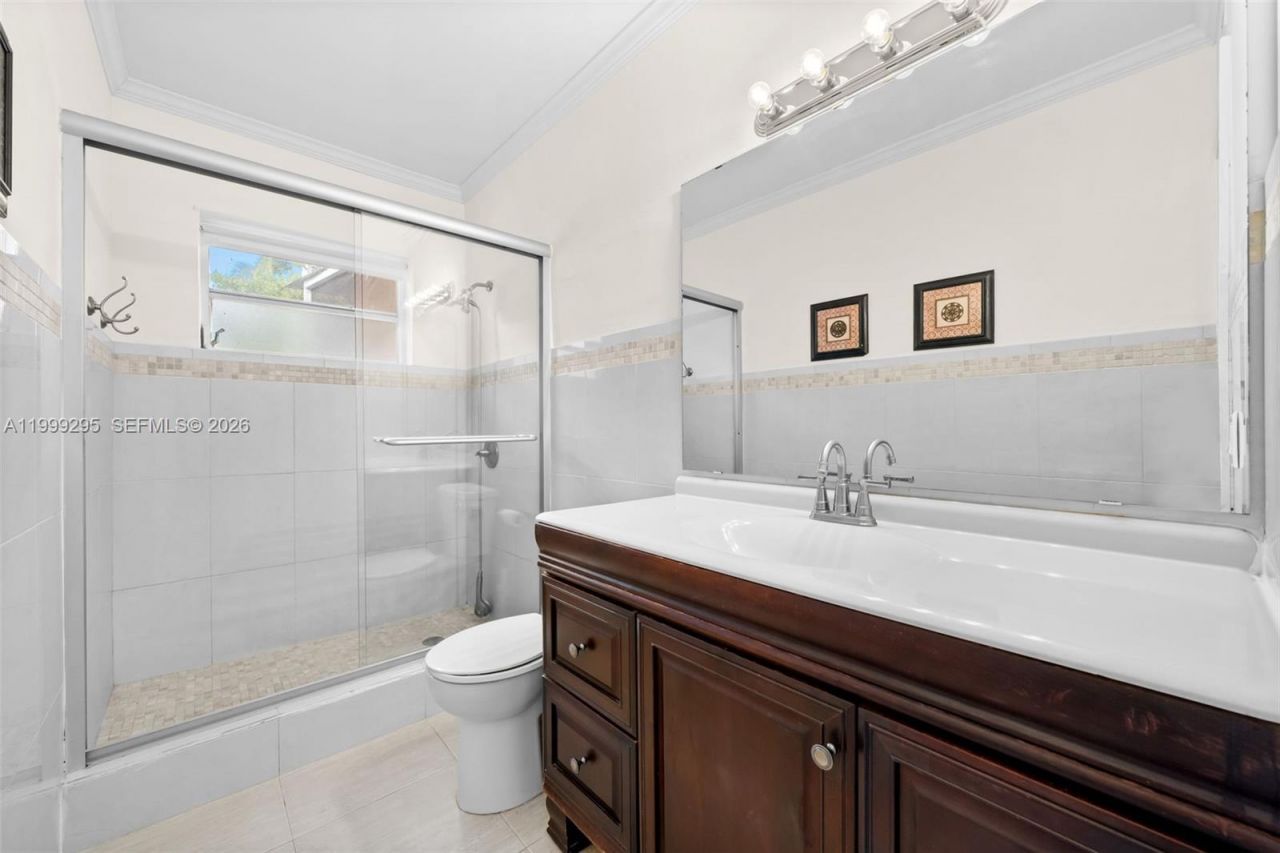 261 188th St, Unit 261, Sunny Isles Beach, FL 33160 Photo