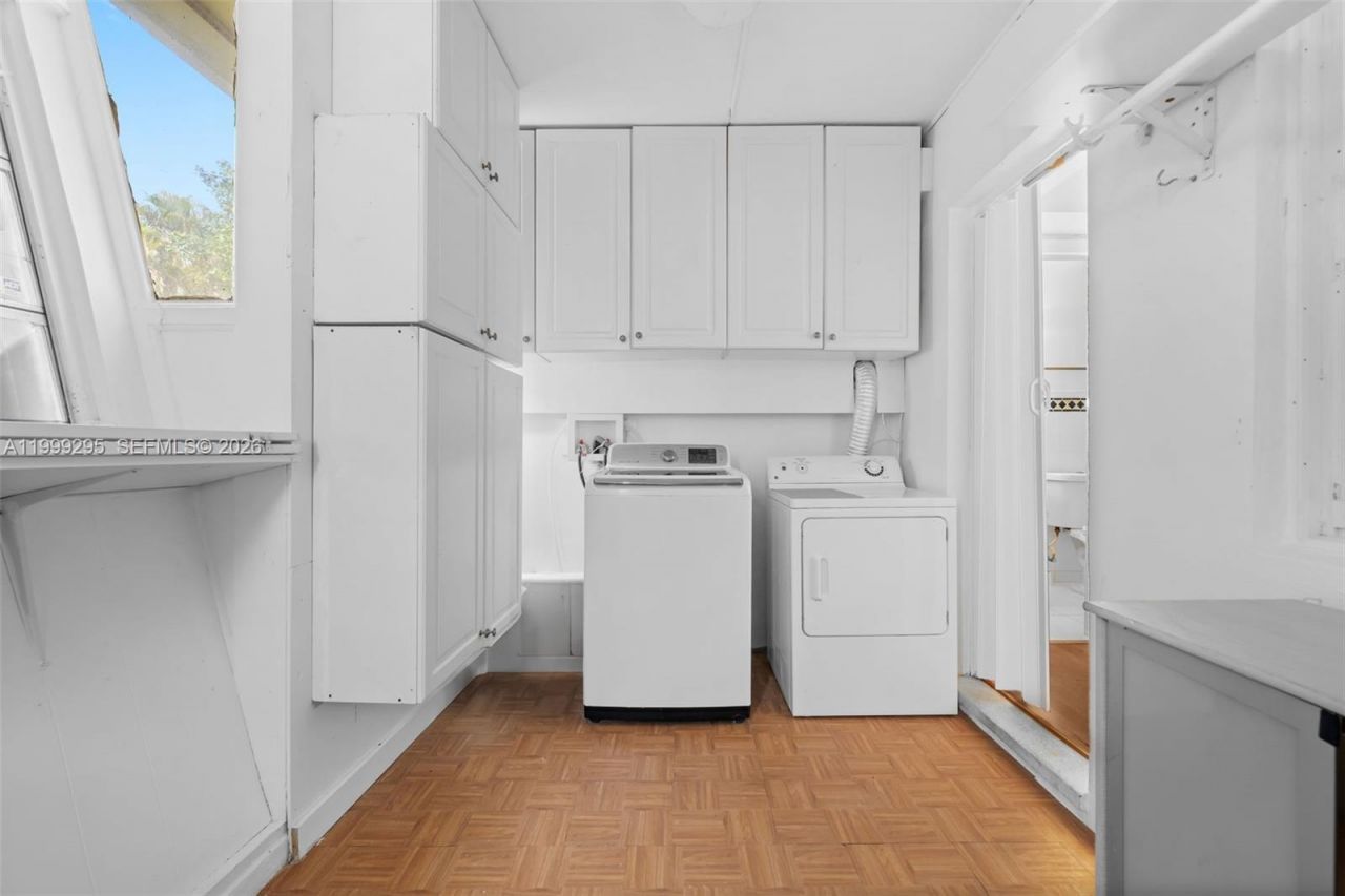 261 188th St, Unit 261, Sunny Isles Beach, FL 33160 Photo