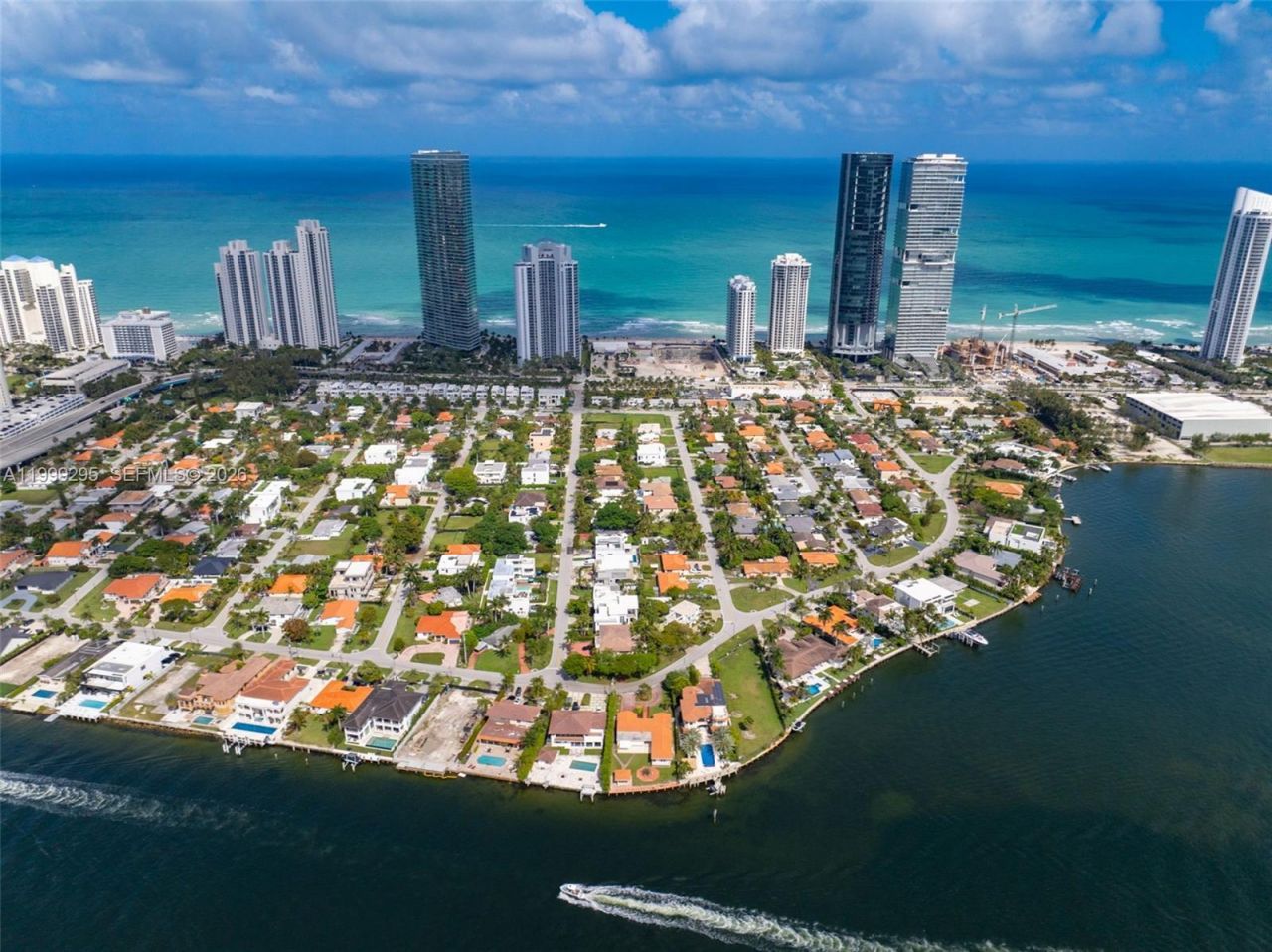 261 188th St, Unit 261, Sunny Isles Beach, FL 33160 Photo