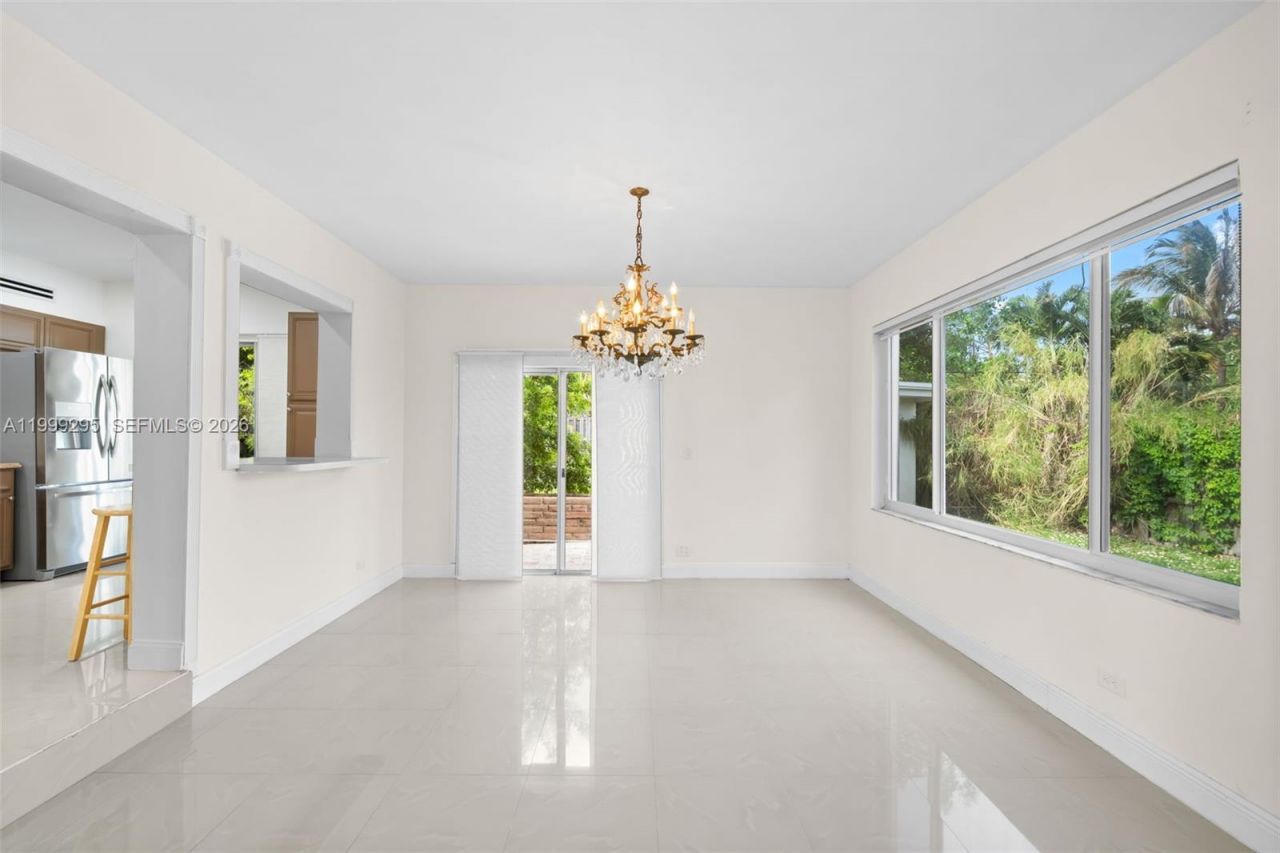 261 188th St, Unit 261, Sunny Isles Beach, FL 33160 Photo