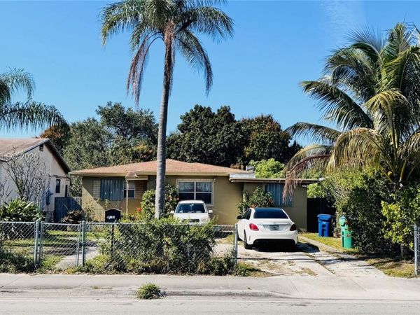 7530 NW 12th Ave , Unit side, Miami, FL 33150