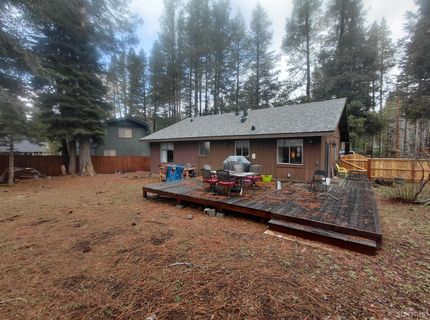1622 Atroari Street, South Lake Tahoe, CA 96150 Photo