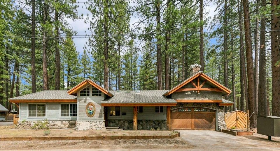1259 Lodi Avenue, South Lake Tahoe, CA 96150 Photo