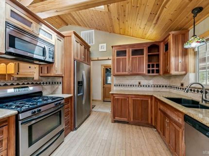 1259 Lodi Avenue, South Lake Tahoe, CA 96150 Photo