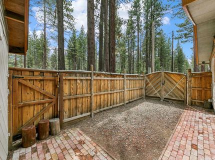 1259 Lodi Avenue, South Lake Tahoe, CA 96150 Photo