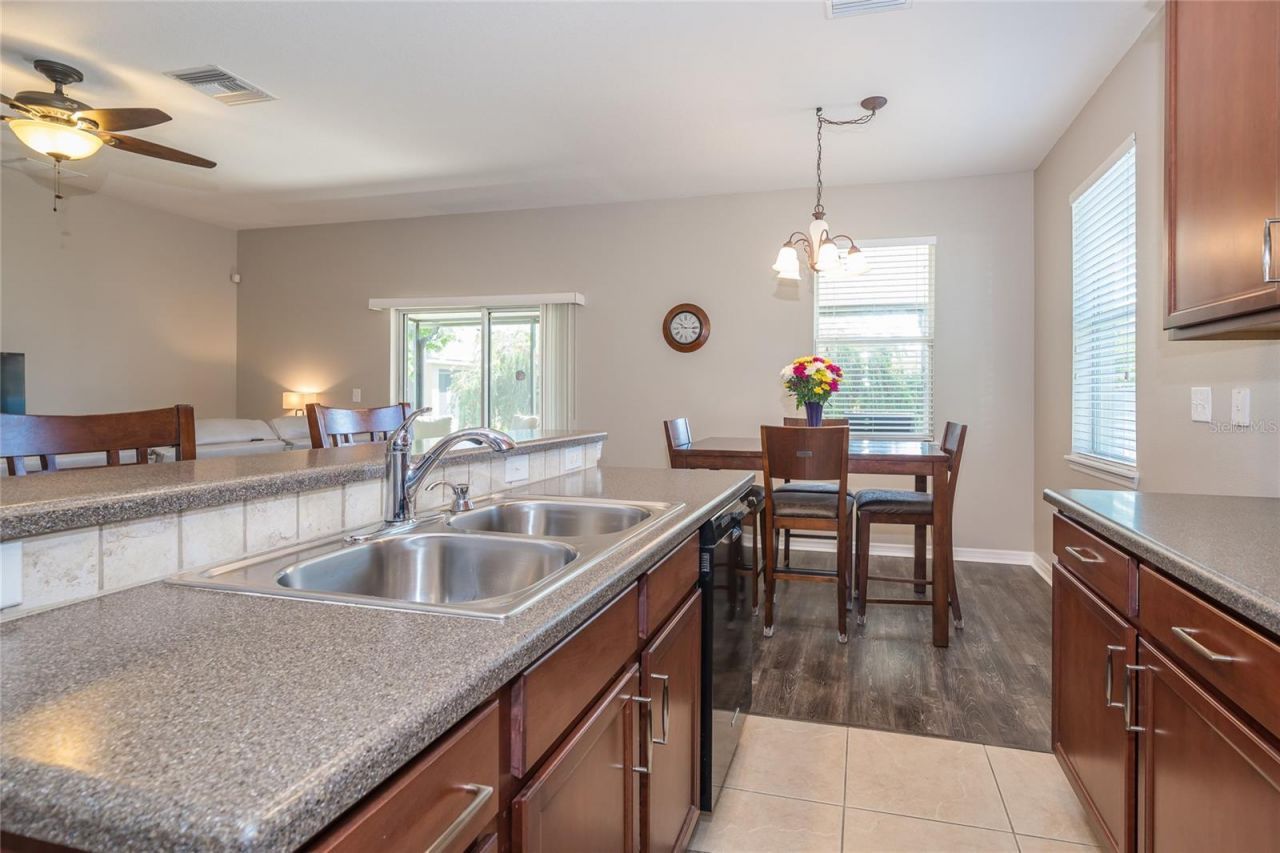 12205 Fairlawn Drive , Riverview, FL 33579 Photo