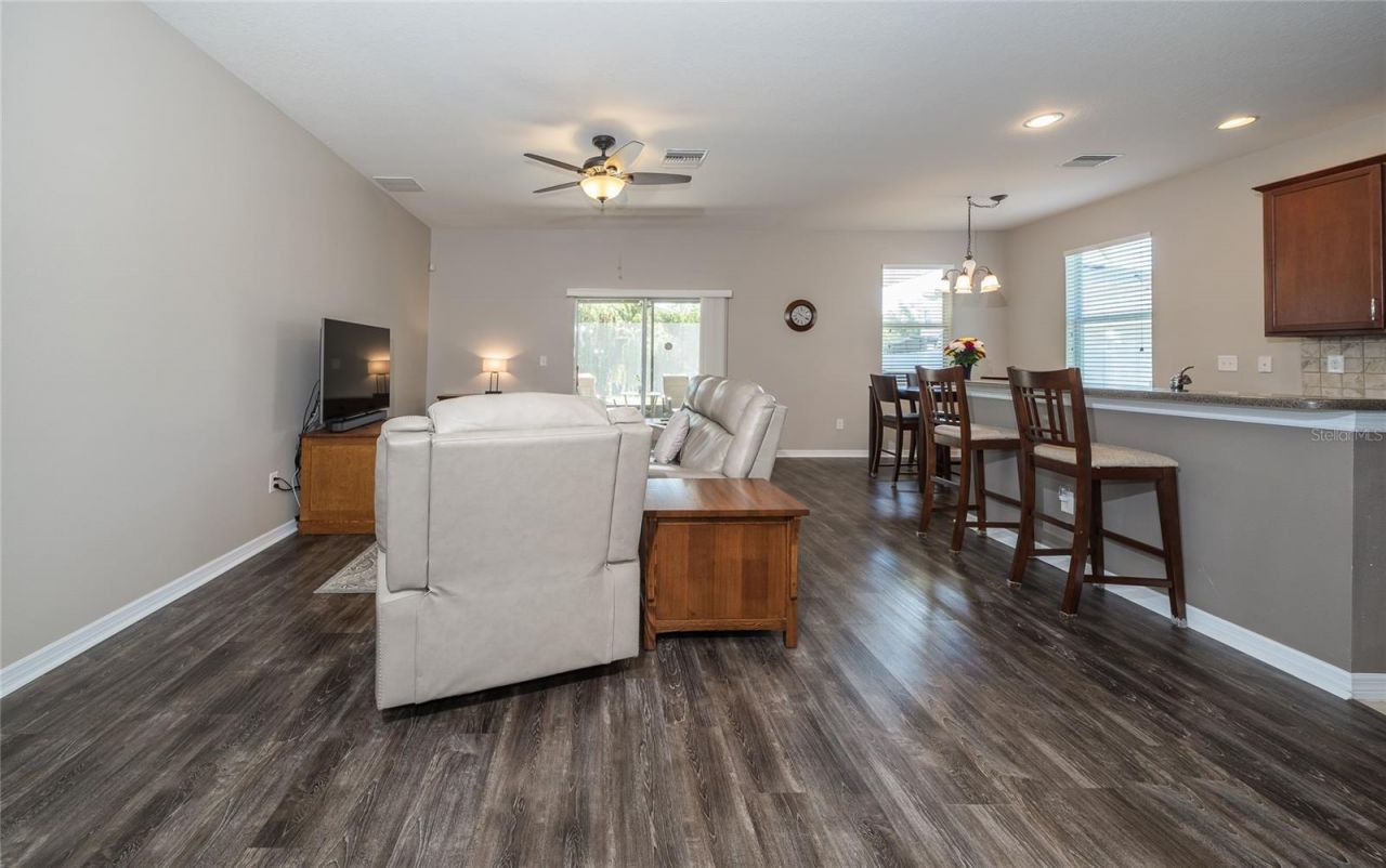 12205 Fairlawn Drive , Riverview, FL 33579 Photo