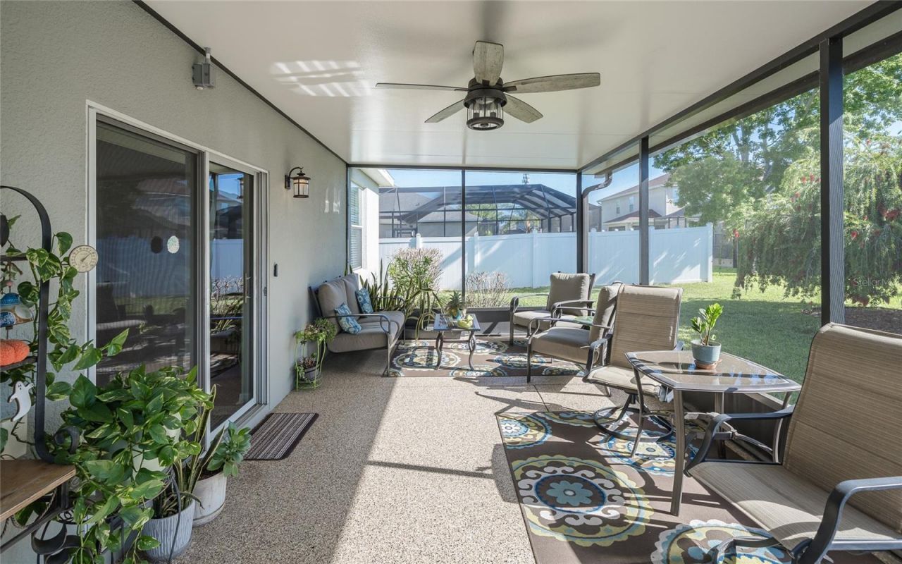 12205 Fairlawn Drive , Riverview, FL 33579 Photo