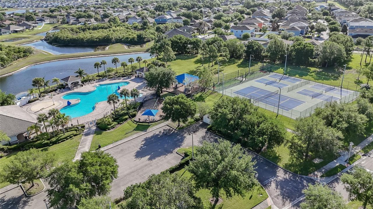 12205 Fairlawn Drive , Riverview, FL 33579 Photo