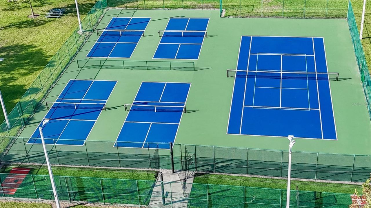 12205 Fairlawn Drive , Riverview, FL 33579 Photo