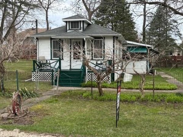 W862 Florence Rd, Bloomfield, WI 53128