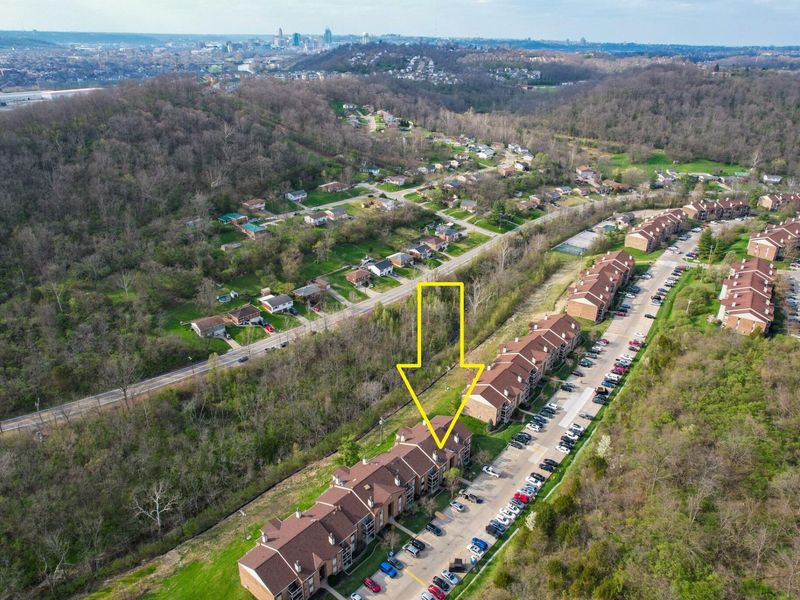 20 Woodland Hills Drive, Unit 10, Southgate, KY 41071 Photo 2