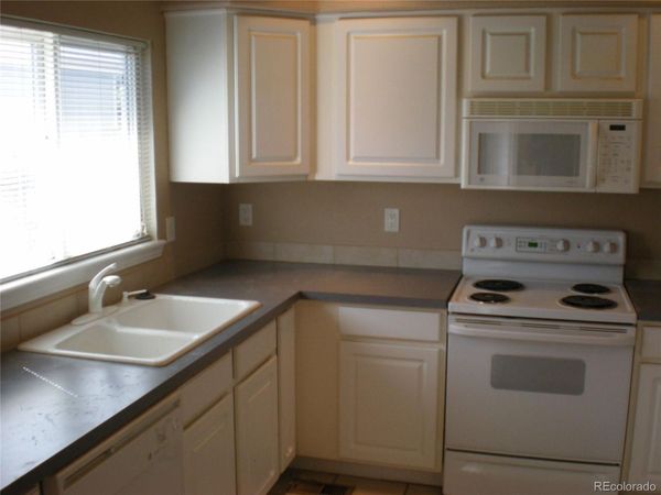 1730 S Helena Street , Aurora, CO 80017