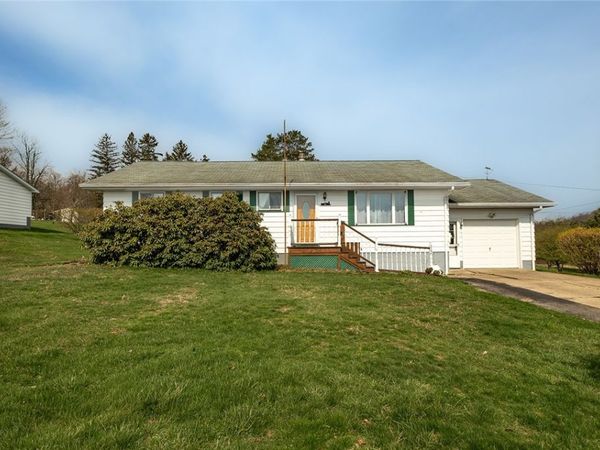 287 Chestnut St, Saint Petersburg, PA 16054